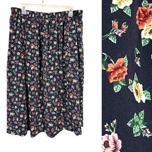 VINTAGE Floral Skirt with Pockets